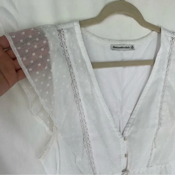 Abercrombie & Fitch Ruffle Sleeve Top with Button and Tie Detail Size Medium - Picture 6 of 9